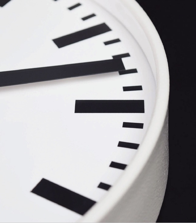 Clock Display - Time synchronization Solutions RAV